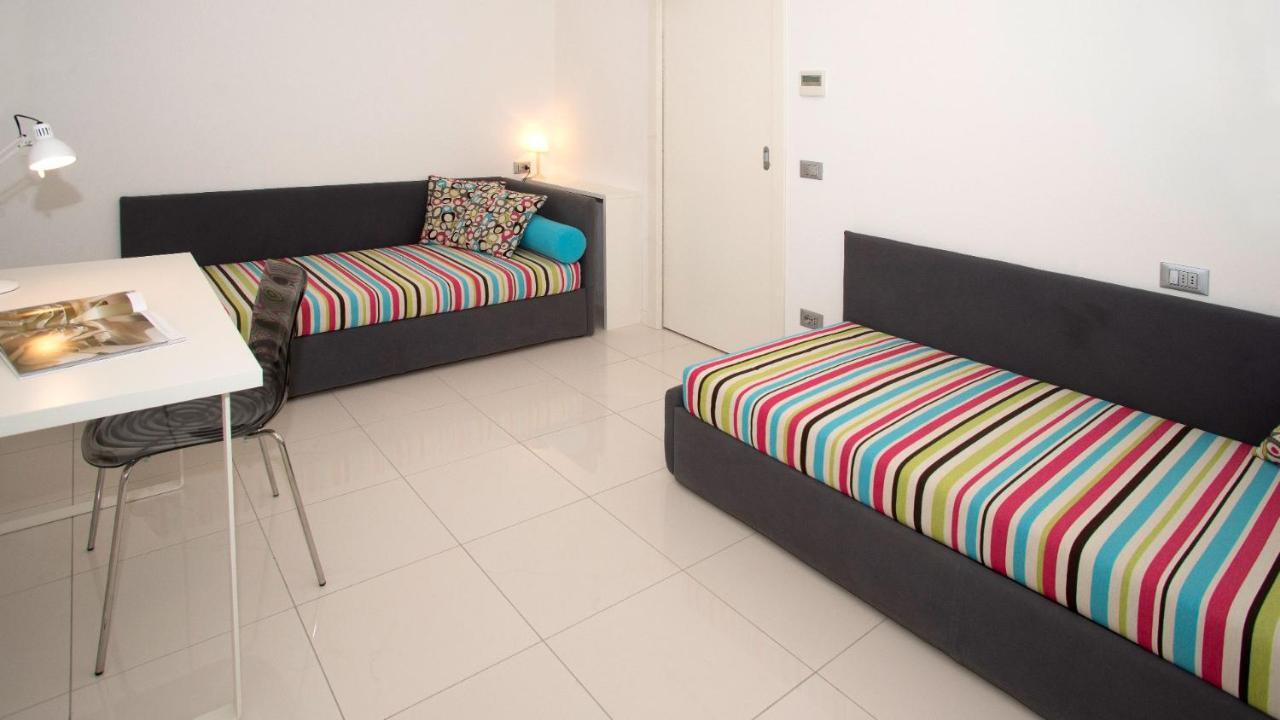 Villa Riva Beachfront Линяно Сабиадоро Екстериор снимка
